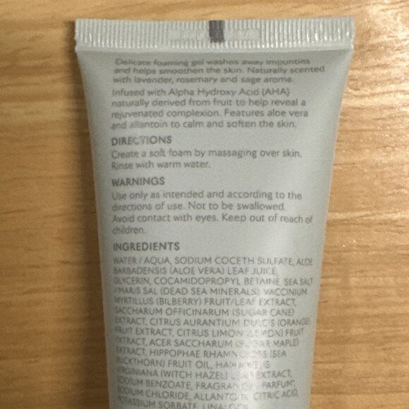 Seacret Face Wash Reviving Cleansing Gel 3.4 floz Minerals From the Dead Sea - Picture 3 of 7